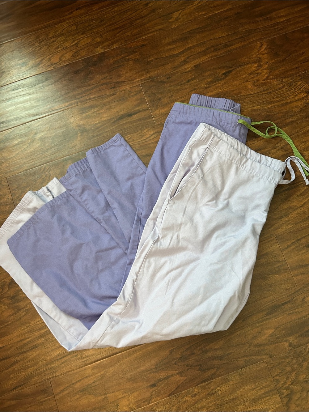 Women’s Lavender & Lilac Drawstring Scrub Pants Small - 2 Pair Small
